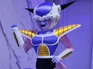 Life-Size Frieza First Form 420x420x420 Cut