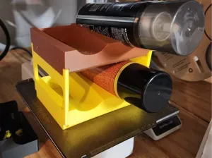 Spray bottle stand