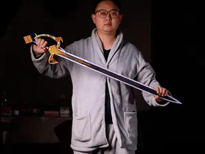 明日方舟凛御银灰剑电筒发光版