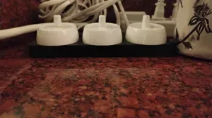 Triple Oral-B Electric Toothbrush Charger Mount