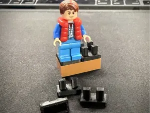 BRICK MINIFIG / MINIFIGURE DISPLAY STAND HEEL SAVE