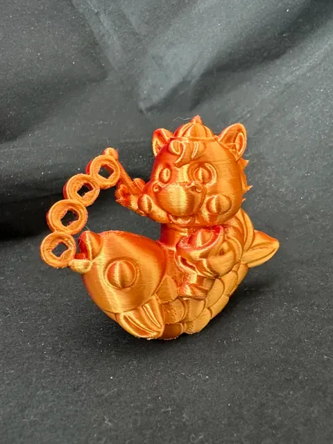 小马驮福钱币来，萌趣满心怀！这只3D打印的小福马，把好运和可爱一起送到你身边～ — Фото 3 из 11