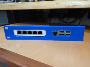 Mauker - Raspberry Pi & Unifi USW-Flex-Mini