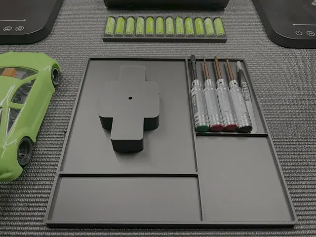 Kyosho Mini-Z 1:28 RC Pit Tray with Stand — Image 2 of 4