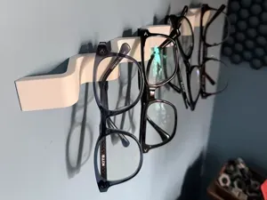 Glasses Holder – Holds 6 Glasses (Hidden Mount)