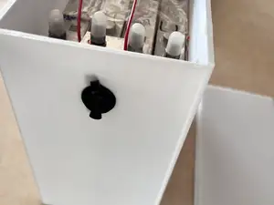 磷酸铁锂电池盒12V应急启动电池盒(比亚迪拆机)