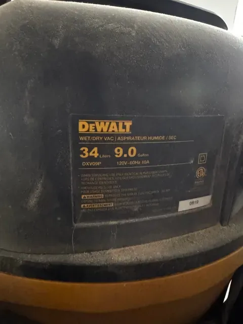 DeWalt DWS780 Miter Saw to DXV09P Shop Vac — Фото 5 из 5