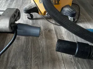 DeWalt DWS780 Miter Saw to DXV09P Shop Vac