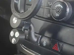 Mobile Mount for Jeep Grand Cherokee fake button