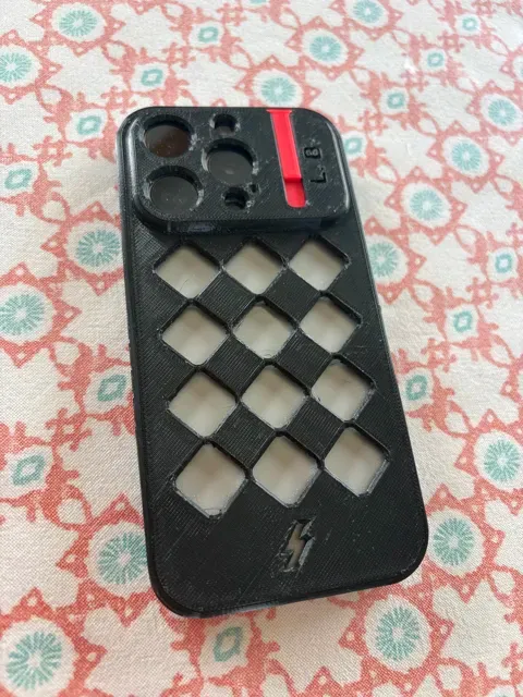 Coque iPhone 15 Pro avec support intégré — Фото 5 из 5