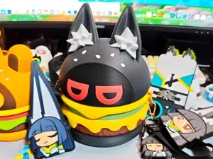 「绝区零」绝区零星见雅同人汉堡挎包储物盒
