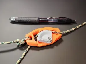 Automatic Paracord Clothesline Carabiner