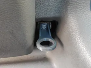 Gachette capot Renault Twingo 1