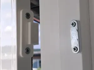 Mosquito net (insect screen) door magnet holder