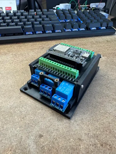ESP32 Controller Enclosure, 3 Hot-Swappable Relays — Image 7 of 12