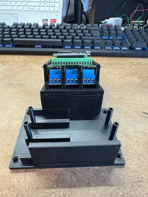 ESP32 Controller Enclosure, 3 Hot-Swappable Relays — Image 2 of 12