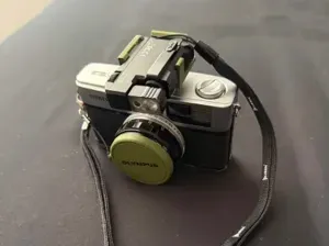 Hotshoe mount holder for Wuben G5
