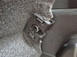 Opel Corsa F – Replacement Parcel Shelf Clip/Hook