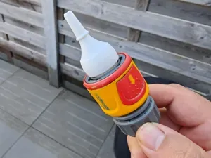 Quick-Fill Water Balloon Nozzle