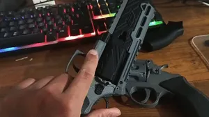 游戏左轮手枪安全模型玩具(全联动不可发射)