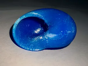 边界为圆形的莫比乌斯带(Möbius strip with a circular boundary)