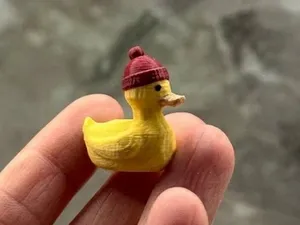 Утка в шапке топпер на крышку стакана кофе Duck