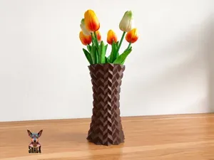 FACET Bloom Vase | Modern Faceted Flower Vase