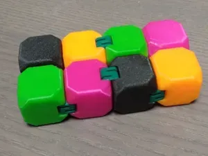 Infinity Cube with interchangeable hinges