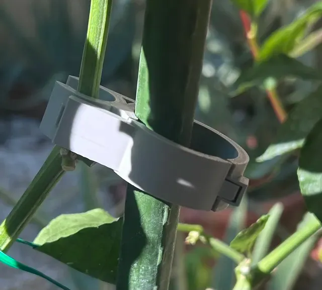 Garden Plant Stake Clip. ClipTutore — Image 4 of 5