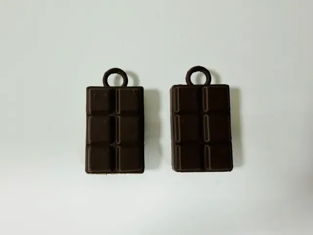 Chocolate Bar Couple Keychain — Image 5 of 15