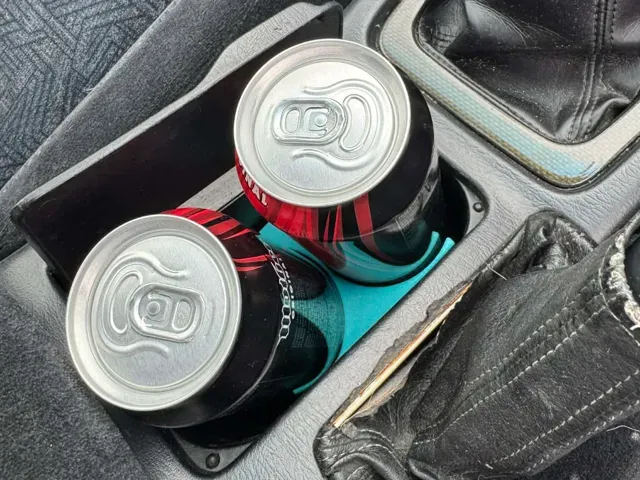 JZX 100 cup holder