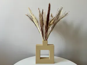 Minimalist Pampas Grass Vase | Modern Decor