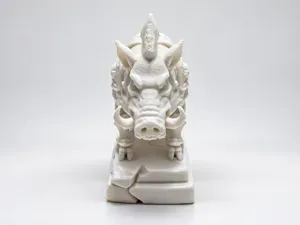 Giant boar guardian