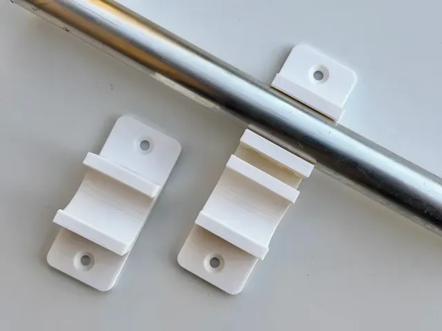 SnapFix Conduit Clip – Wall Mount for M20/M25/M32 — Image 3 of 4
