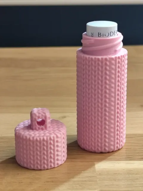 Textured Lip Balm Holder / Cap - Keychain — Фото 2 из 3
