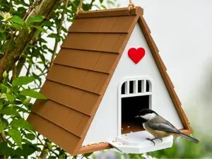 Timber-Heart A-Frame - 100% Support-Free Birdhouse