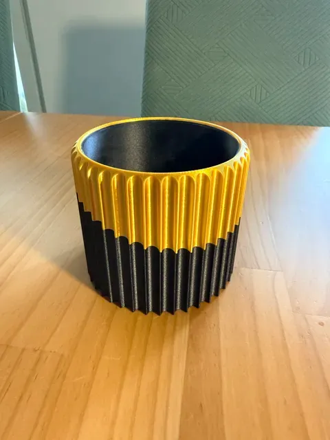 Decorative Ribbed Planter — Фото 8 из 11