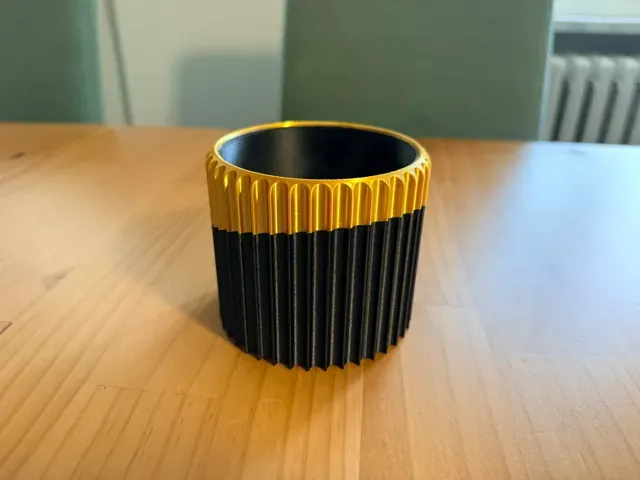 Decorative Ribbed Planter — Фото 10 из 11
