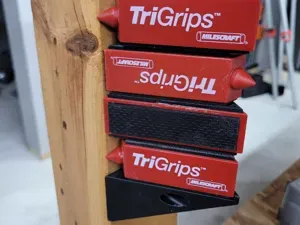 TriGrip bench cookie holder