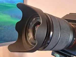 Lens Hood for Sony FE 28-70mm lens (ALC-SH132)