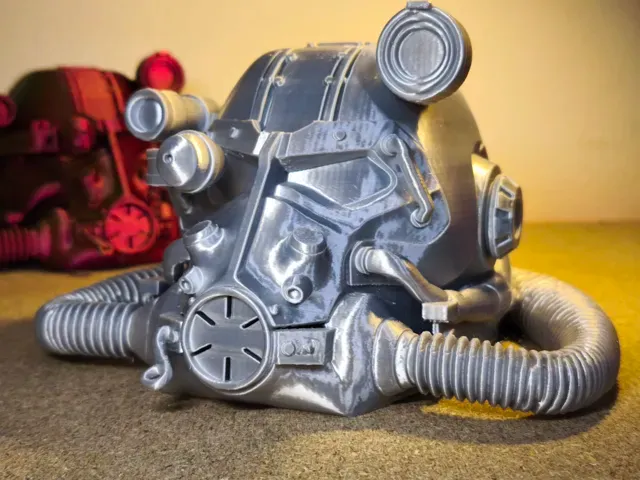 Fallout: Helmet t-60 scale — Image 2 of 16