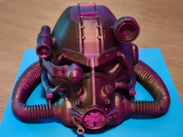 Fallout: Helmet t-60 scale — Image 16 of 16