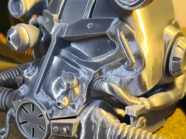 Fallout: Helmet t-60 scale — Image 9 of 16