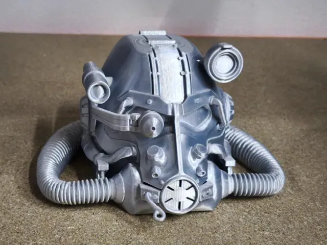 Fallout: Helmet t-60 scale — Image 10 of 16