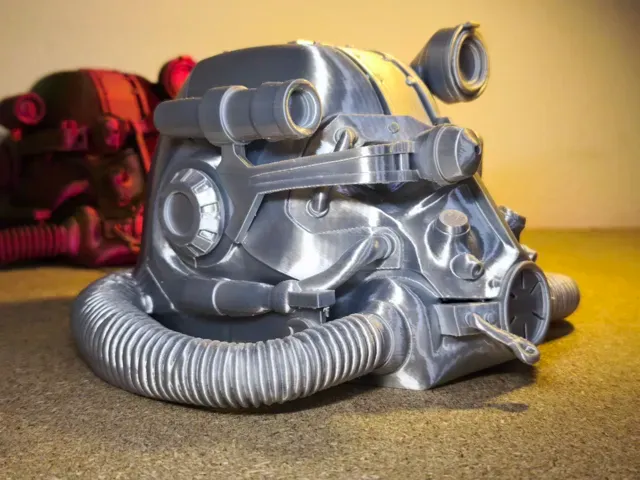 Fallout: Helmet t-60 scale — Image 3 of 16