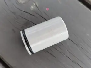 Hose adaptor for pool vacuum cleaner head