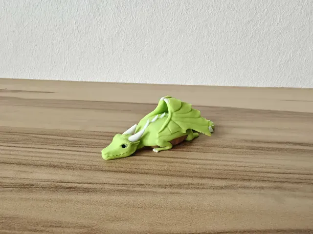 Buddy the Medievel Dragon - Flat Flop Friday #12 — Фото 3 из 7