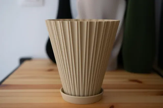 Scandi-Style Fluted Flower Pot with Drainage Tray — Фото 10 из 17
