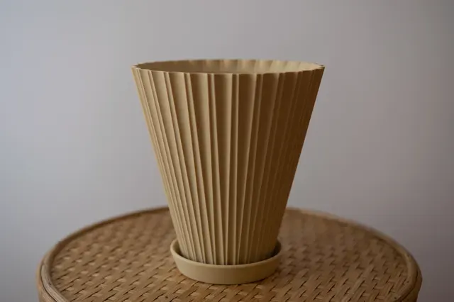 Scandi-Style Fluted Flower Pot with Drainage Tray — Фото 9 из 17