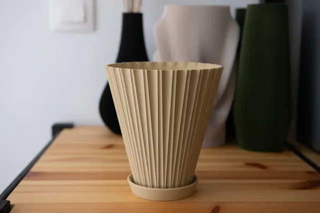 Scandi-Style Fluted Flower Pot with Drainage Tray — Фото 13 из 17